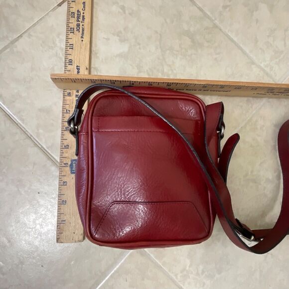 WILSONS LEATHER Pelle Studio Red Leather Bag Crossbody Purse - Picture 14 of 16